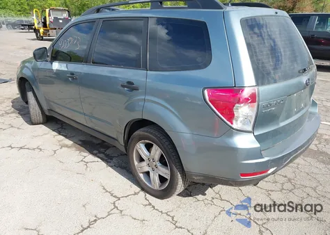 2011 Subaru Forester 2.5X z USA, uszkodzony, nr VIN JF2SHABC4BH741353